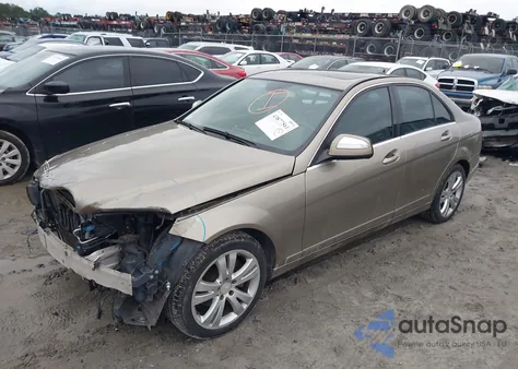 2009 Mercedes-Benz C 300 Luxury from USA, damaged, VIN WDDGF54XX9F218450